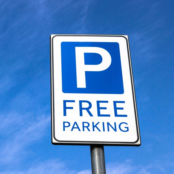 Free Parking%20Magnuson%20Grand%20Pikes%20Peak